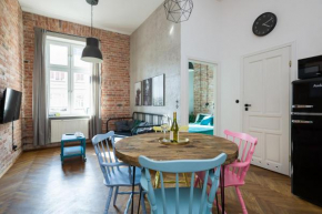 Discover Krakow Loft Apartment near Main Station Netflix